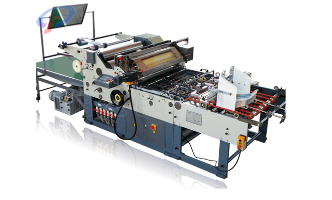 重慶立美包裝-貼窗機機器設(shè)備.png 重慶立美包裝-貼窗機機器設(shè)備.png